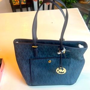Michael Kors Medium Snap Pocket Tote